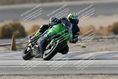 media/Nov-16-2025-Race Pace (Sun) [[8c5fa54630]]/Non Verified Riders (1st 20 Minutes)/1-Turn 14 (10am)/